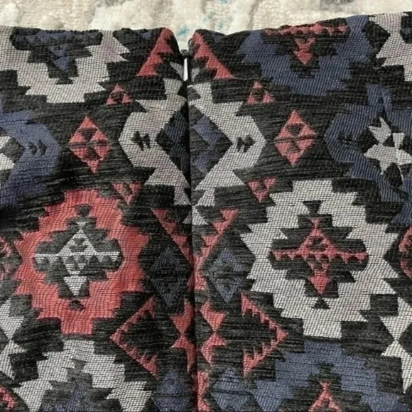 Monsoon Aztec Print pencil skirt Size 4 - Picture 4 of 5